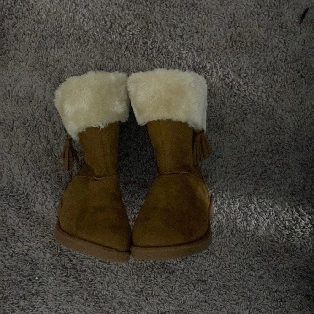 Girls Uggs